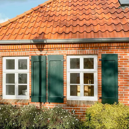 Historic Jewel In Picturesque Village Idyll Hinte